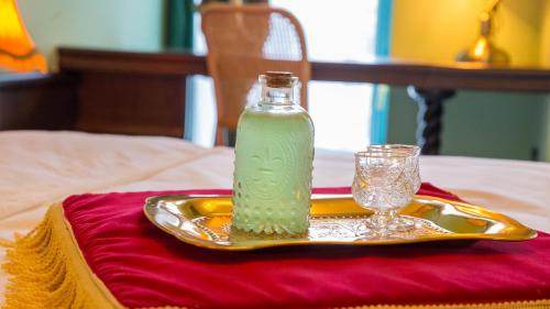 Juan Rodriguez Hacienda, Athens