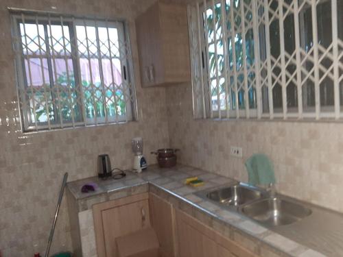 virtuve, Shabasa Homes in Tamale