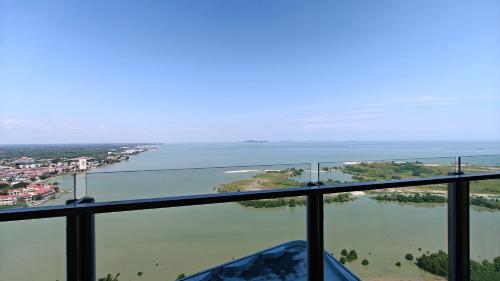 Silverscape Luxury Residences Silverscape Luxury Residences