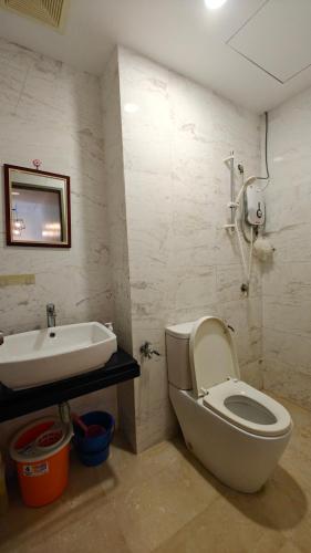 Silverscape Luxury Residences Silverscape Luxury Residences