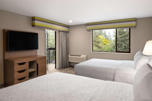 Hampton Inn Spokane Airport - image 11