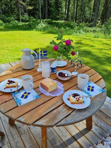 Villa Zinkgruvan Ferienhaus am See in Alleinlage in Hammar