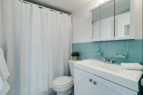 1104- 1BR & 1BA with Spectacular City & Ocean Views thumb 4