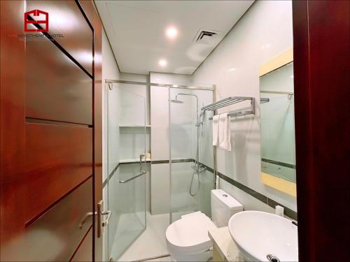 Two-Bedroom Apartment image 6