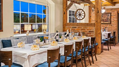 Ресторан, Seehotel Muhlenhaus in Хорін