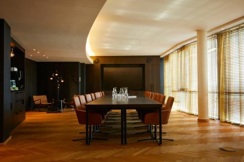 會議室/宴會廳, 慕尼黑無限酒店和會議度假村 (Infinity Hotel & Conference Resort Munich) in 下施萊斯海姆