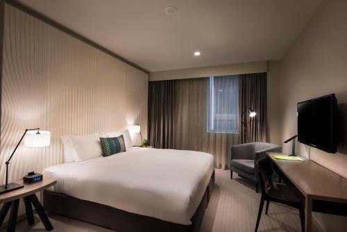 room detail thumbnail 1