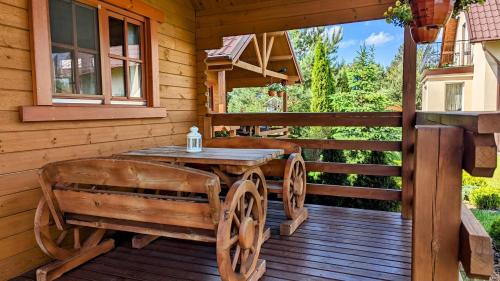 Domki Letniskowe Bory Tucholskie - Klimatyzacja Wifi Sauna Jacuzzi in Любіхово