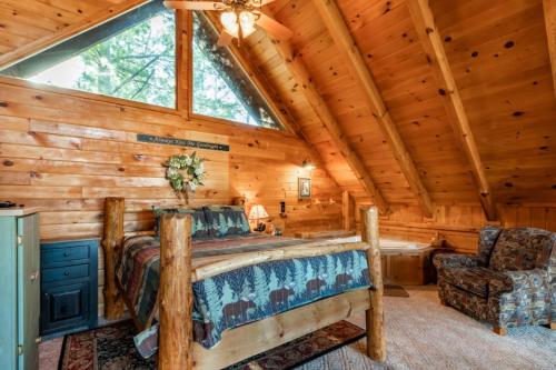 Simply Charming in Sevierville, USA