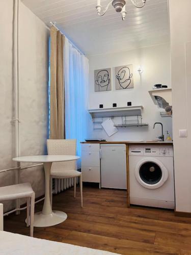 Bright and cozy old town studio!, Tallin (foto 2)