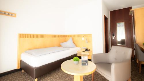 Classic Single Room