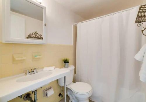 1405- South Beach 1BR & 1BA- Stunning Ocean View Oasis detail