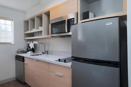 Two-Bedroom Suite - Corner