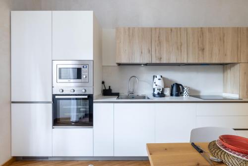 Angela luxury home,Premium Apartment for families, Roma (foto 2)