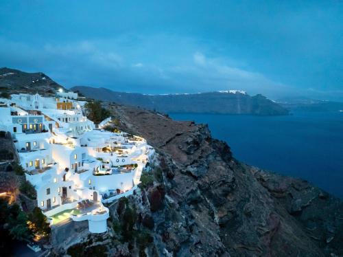 Ikies Santorini - main image