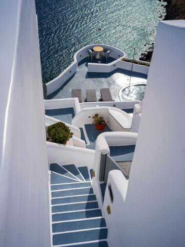 Ikies Santorini - image 4