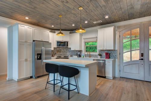 Smoky Mountain Bliss in Sevierville, USA