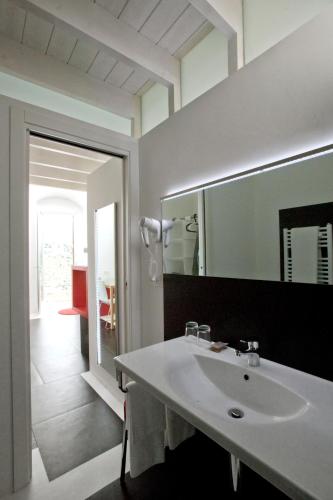 Basiliani Hotel - image 3