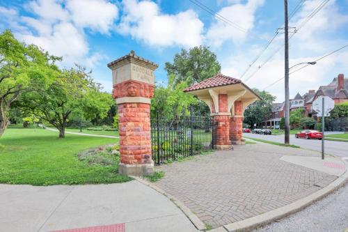 Cozy 2 BR in Short North Convenient Parking
