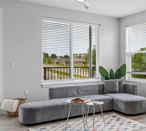 Bold 2201 I Parking I Pool I Gym I Parking Bold 2201 I Parking I Pool I Gym I Parking