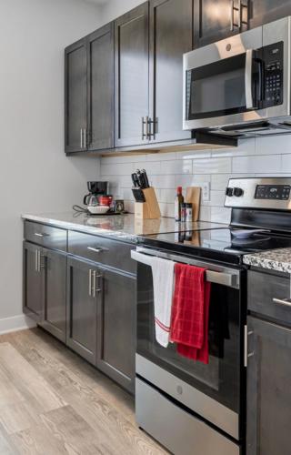 Bold 2201 I Parking I Pool I Gym I Parking Bold 2201 I Parking I Pool I Gym I Parking