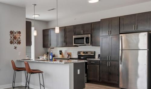 Bold 2201 I Parking I Pool I Gym I Parking Bold 2201 I Parking I Pool I Gym I Parking