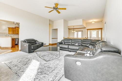 Pet-Friendly Johnston Getaway with Deck and Yard! in Johnston, USA