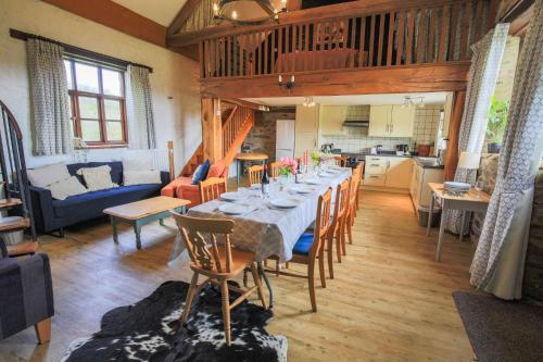 Kiri - Charming Cottage Perfect for Large Groups & Family