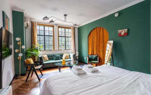 Double Room image 10