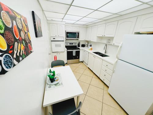 Miami Hallandale Condo, Partial Ocean View Direct Beach and Pool Access Miami Hollywood Beach Room Type - Two-Bedroom Apartment