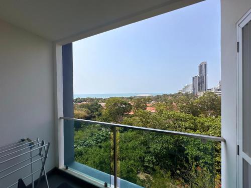 One Tower 1 Bed 85 by ThaiminatorPattaya, Pattaya Sud (foto 3)