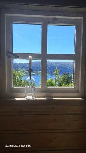 Kårhus på småbruk (Karhus pa smabruk) in Nordfjordeid