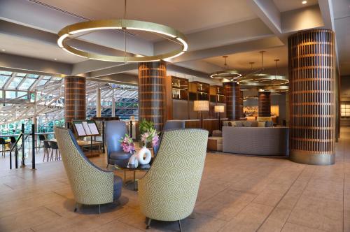 589046625 Crowne Plaza Atlanta Perimeter at Ravinia by IHG
