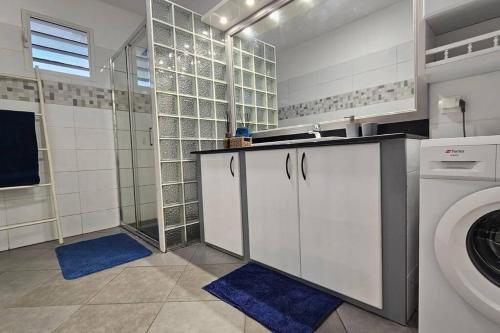 Au coin du phare in Goyave