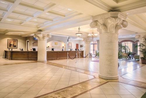 Beautiful Hotel in Desert Blue 1BD Deluxe near The Strip - image 7