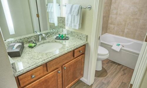 Beautiful Hotel in Durango 1BD in Durango, USA