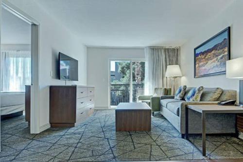 Beautiful Hotel in Desert Rose Resort - 1BD Sleeps, Las Vegas (foto 8)