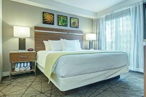 Beautiful Hotel in Desert Rose Resort - 1BD Sleeps, Las Vegas (foto 3)