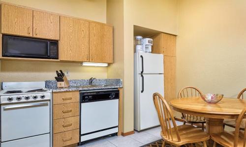 Beautiful Hotel in Pagosa 1BD in Pagosa Springs, USA
