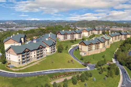 Beautiful Hotel in Smoky Mountains 2BD Gateway to the Smokies in Pigeon Forge, USA