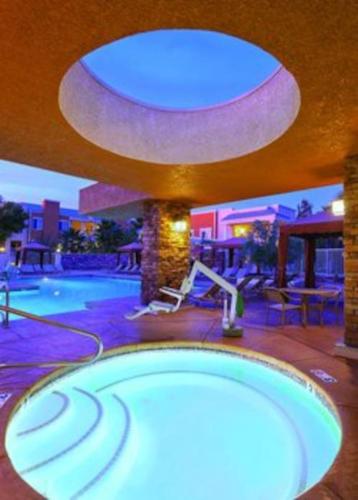 Worldmark Tropicana Avenue 1BD - image 10