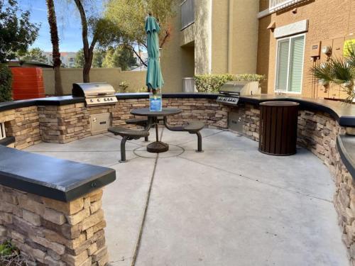Worldmark Tropicana Avenue 2BD - image 3