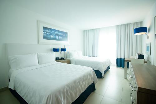 589054149 Holiday Inn Acapulco La Isla by IHG