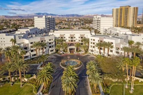 Diamond - Cancun Resort Las Vegas Luxury 1BD - image 7