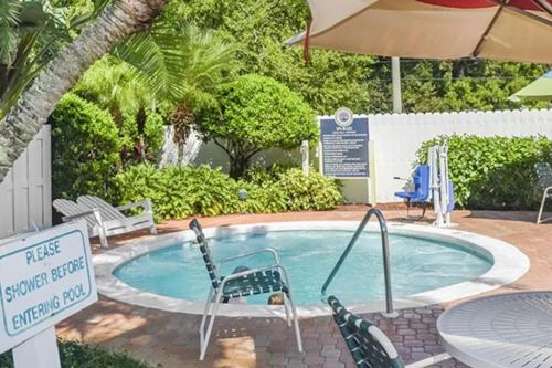 Diamond - Cypress Pointe Resort - 2BD - Tap to explore photos