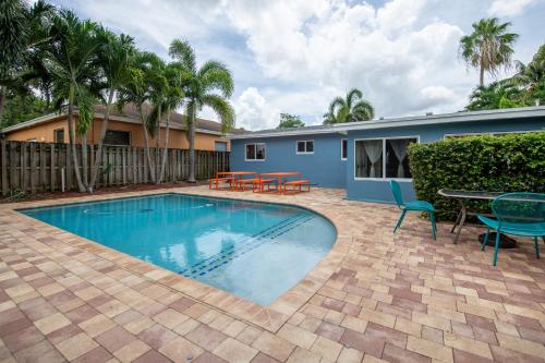 Cozy 3bd - Pool, BBQ, Pool Table - Nearby Beach in Fort Lauderdale, USA