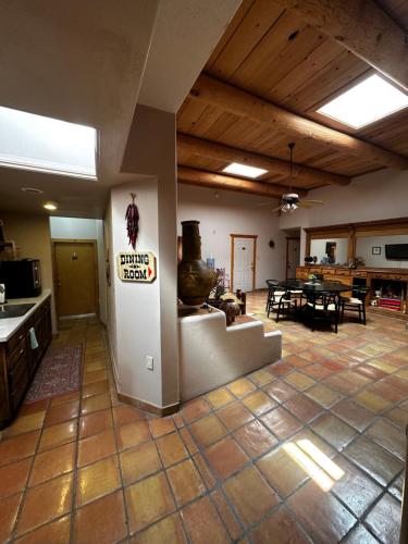 Adobe Rose Boutique Inn in 阿蒂西亞