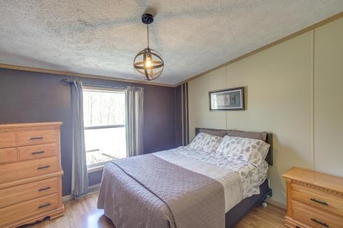 Wisconsin Dells Family Home with Fire Pit and BBQ! - main image