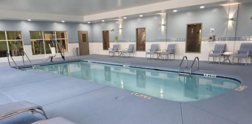 Holiday Inn Express & Suites - Smithfield/Selma By IHG - 수영장
