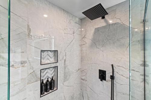 White Pearl Retreat in Downtown in Denver, USA